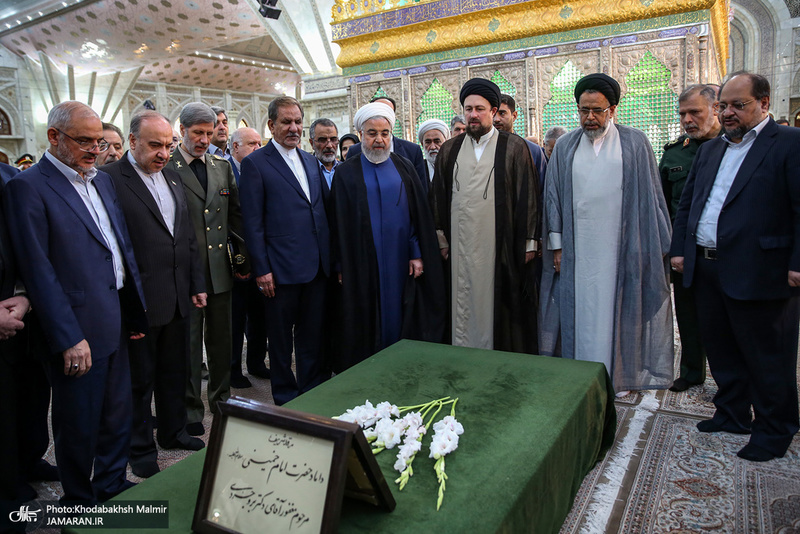 تجدید میثاق رییس جمهور و اعضای دولت با آرمان های امام خمینی(س)