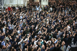 حضور شخصیت‌های سیاسی و مسئولان کشوری و لشکری در مراسم سالگرد ارتحال حضرت امام خمینی (س) -2