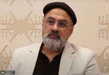 موسوی‌نیا، استاد دانشگاه: ایران باید پیام های پوتین و اظهارات ترامپ را فریب بداند/ نظام برای عبور از این وضعیت، به حمایت تمام مردم‌ نیاز دارد، نه فقط اقلیت هسته سخت/ ترامپ هیچ اولویتی برای دیپلماسی در قبال ایران قائل نیست 