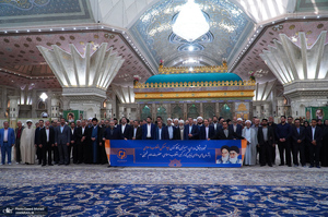 تجدید میثاق جمعی از مدیران و کارکنان بنیاد مسکن انقلاب اسلامی با آرمان های امام خمینی (س)
