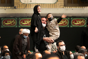 پنجمین شب مراسم عزاداری حضرت فاطمه‌ زهرا (س) در حسینیه امام خمینی