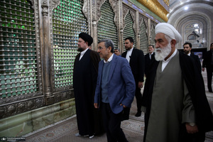 حضور محمود احمدی نژاد در حرم مطهر امام خمینی (س)