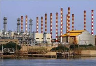 2 پرسنل بهره برداری پالایشگاه آبادان هنگام کار دچار گازگرفتگی شدند