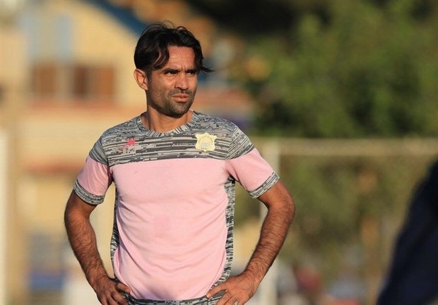 مرتضی اسدی از دنیای فوتبال خداحافظی کرد
