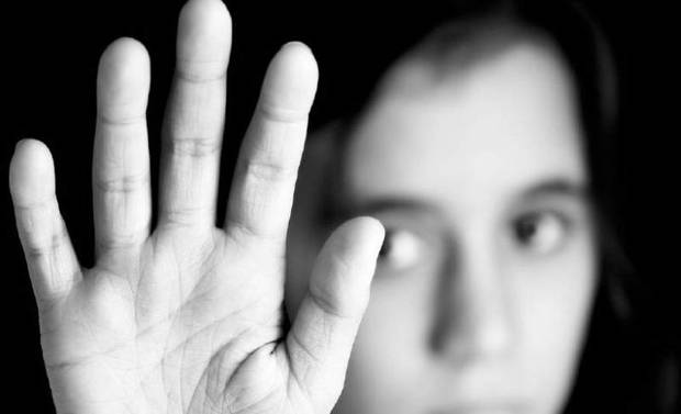 کودک آزاری آسیب اجتماعی که به وجدان عمومی لطمه می زند