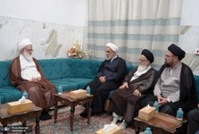 دیدار مسئول روابط بین ‌الملل دفتر مقام معظم رهبری با آیت‌الله‌العظمی یعقوبی/ پیام تشکر رهبر معظم انقلاب از مراجع تقلید نجف اشرف و عموم ملت عراق ابلاغ شد