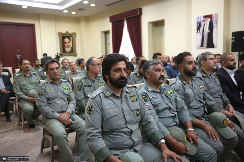 دیدار رئیس و مدیران سازمان حفاظت محیط زیست با سید حسن خمینی