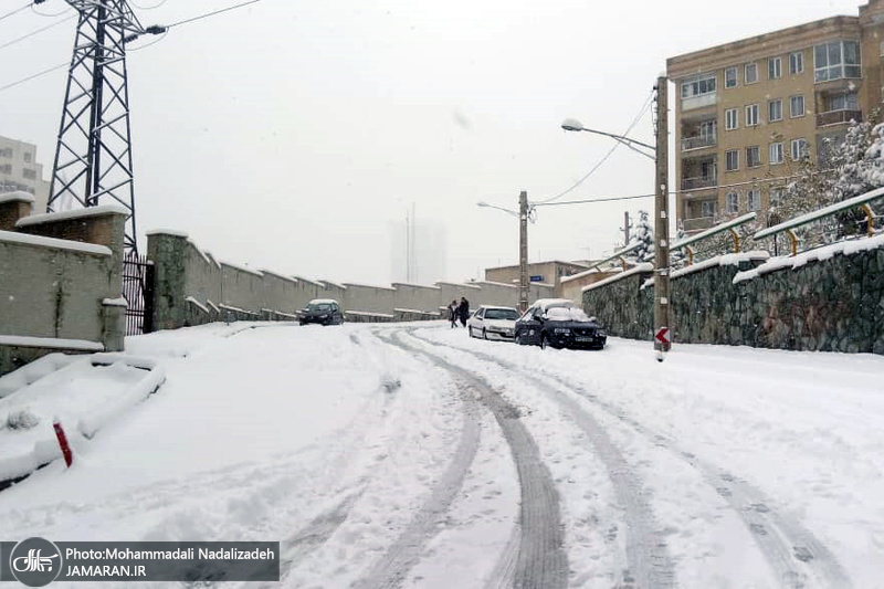 بارش برف پاییزی در برخی نقاط تهران - 25 آبان