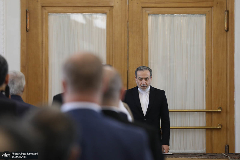 نشست وزیر امور خارجه با سفرا و کارداران و روسای نمایندگی های خارجی و بین‌المللی مقیم تهران