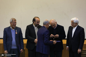 مراسم استاد ممتازی دانشگاه صنعتی شریف با حضور عارف