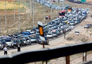 ترافیک سنگین در جاده کرج-چالوس و آزادراه تهران-قم