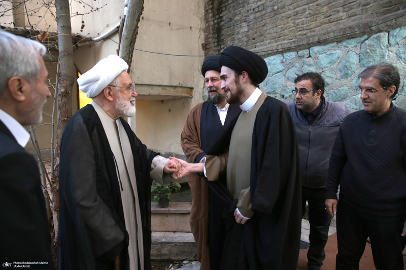 دیدار مهدی کروبی با سید حسن خمینی و جمعی از فعالان سیاسی