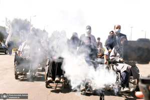 تجدید میثاق جمعی از خانواده های معظم شهدا، جانبازان، ایثار گران و رئیس و کارکنان بنیاد شهید با آرمان های حضرت امام(س)