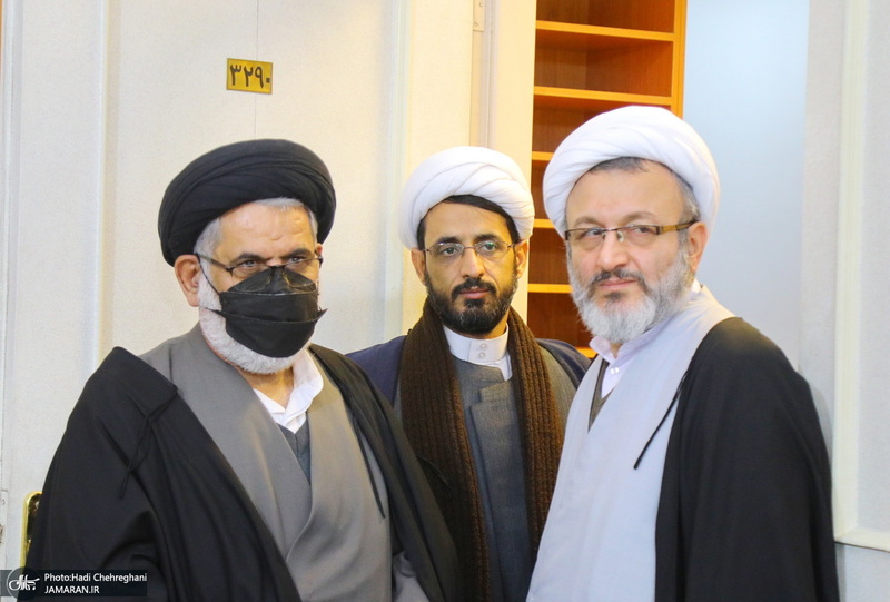 هشمتین نشست تبیین مکتب امام خمینی با عنوان «تاثیر مکتب فقهی امام خمینی (س) بر فقه سیاسی شیعه‎‎»