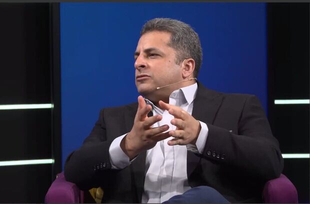 ترامپ می‌خواهد کشورها را وادار کند نفت آمریکا را با هر قیمت و هر مقداری که او تعیین می‌کند، خریداری کنند