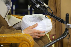 عمامه گذاری طلاب توسط مراجع اعظام تقلید در روز میلاد امام علی (ع)‎