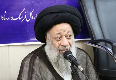 انقلاب اسلامی ایران بر پایه مسائل فرهنگی ایجاد شد