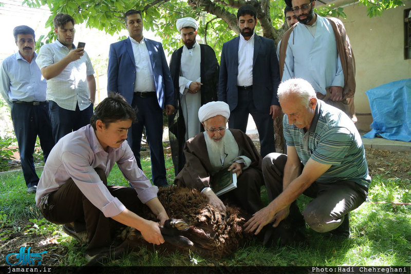 اقامه نماز عید سعید قربان در روستای احمدآباد دماوند توسط آیت الله العظمی جوادی آملی