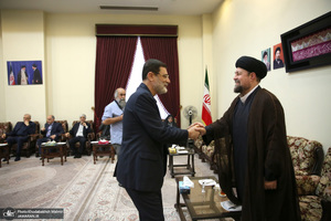 حاشیه تجدید میثاق رئیس جمهور و اعضای دولت با آرمان های حضرت امام خمینی (س)