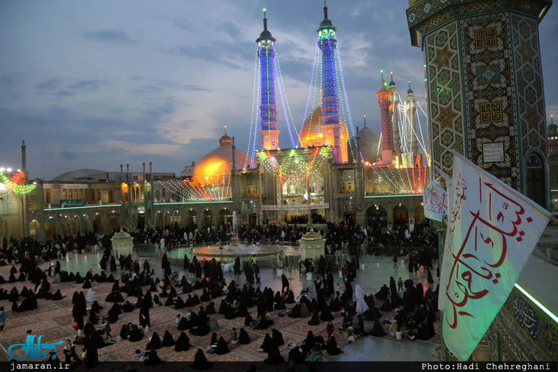 حال و هوای شب میلاد حضرت مهدی(عج) در حرم حضرت معصومه(س)