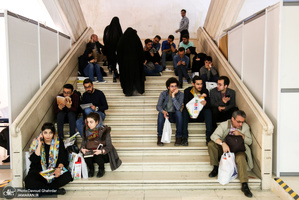 غرفه موسسه تنظیم و نشر آثار امام خمینی(س) در نمایشگاه بین المللی کتاب تهران