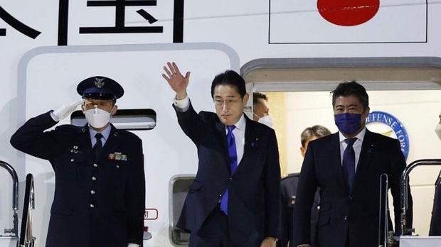 نخست وزیر ژاپن در اروپا به دنبال چیست؟