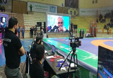 طنین انداز شدن فریاد الله اکبر ، مرگ بر آمریکا و اسرائیل در سالن کشتی مسابقات جام تختی/ ویدیو
