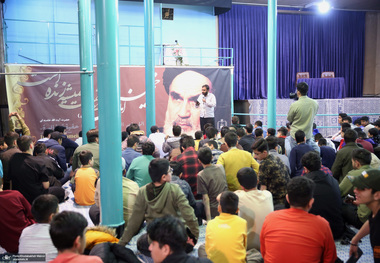 بازدید جمعی از جوانان هیئت ابناءالامام مسجد سید اصفهان از جماران