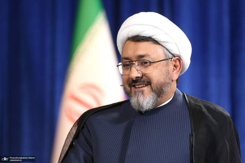 گفتگو با رئیس موسسه تنظیم و نشر آثار امام خمینی (س)  در حسینیه جماران