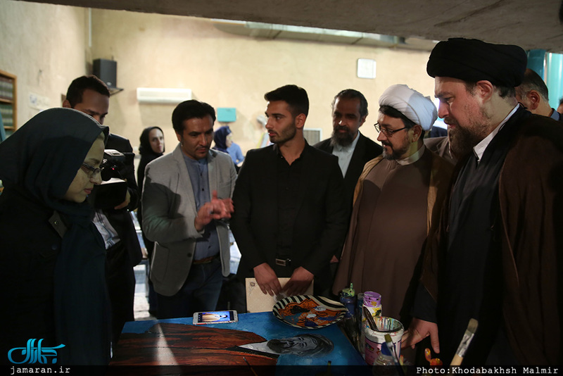 بازدید سید حسن خمینی از کارگاه هنری "یار و یادگار" در حسینیه جماران