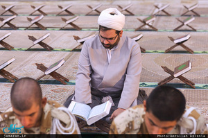 محفل انس با قرآن در حرم مطهر امام خمینی(س)