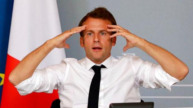 اخبار ضد و نقیض از استعفای رئیس جمهور فرانسه