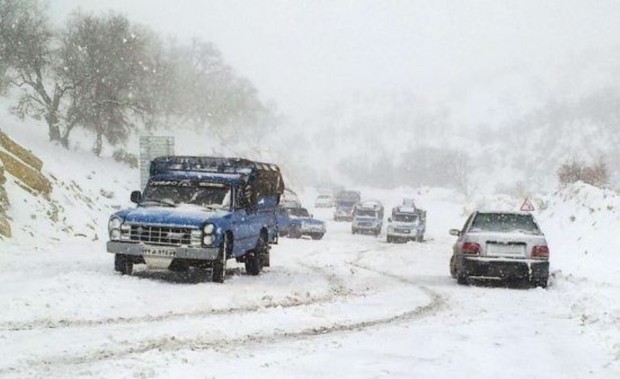 تردد در محور راز و جرگلان فقط با زنجیر چرخ امکانپذیر است