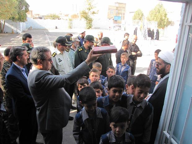 حاشیه سازی اجرای طرح مدارس بسته حمایتی را در تیران با مشکل روبرو کرد