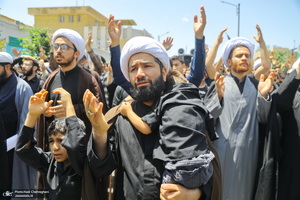 دسته عزاداری روز شهادت امام صادق (ع) با حضور آیت الله العظمی وحید خراسانی