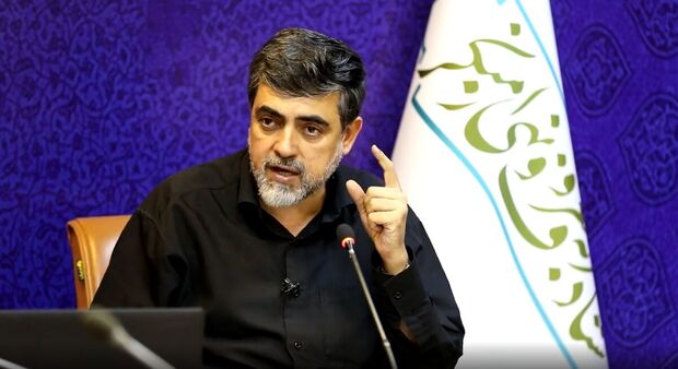 دبیرستاد امر به معروف: 3 الی 4 هزار فرزند مدیر میانی در خارج از کشور هستند/ مجلس قاطعانه تصمیم بگیرد