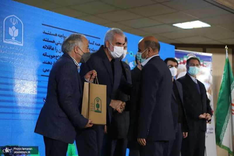 تجدید میثاق وزیر آموزش و پرورش و معاونان پرورشی و فرهنگی با آرمان های امام خمینی (س)