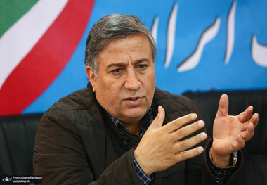 محمد سالاری: براندازی خط قرمز ماست