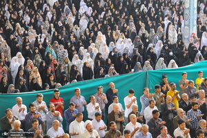 نماز عید سعید فطر در حرم مطهر حضرت معضومه (س)