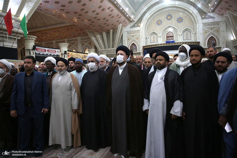 ادای احترام شرکت کنندگان در هفتمین اجلاس بین المللی مجمع جهانی اهل بیت(ع) به مقام شامخ امام راحل