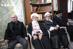 مراسم بیست‌و‌نهمین سالگرد ارتحال حاج سید احمد خمینی و بزرگداشت آیت‌الله بجنوردی در حرم امام