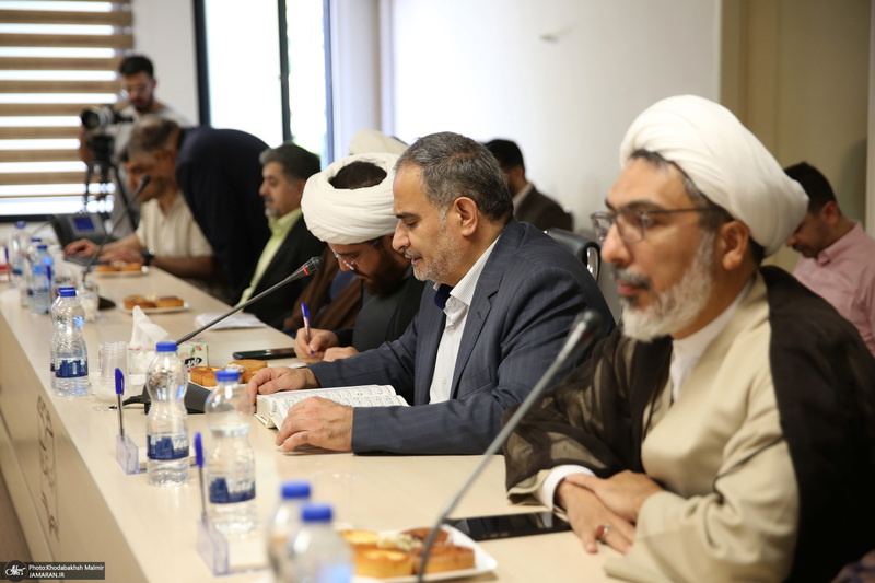 آیین رونمایی  از فصلنامه گواه در مرکز اسناد انقلاب اسلامی