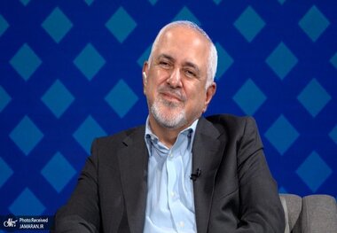 ظریف: ایران افسانه شکست‌ناپذیری اسرائیل را شکست/ ترامپ به نتانیاهو گوش نکند/ ایران در برابر دو قدرت هسته‌ای استوار ایستاد و ثابت کرد هدف بی‌هزینه‌ای نیست/ اسرائیل می‌خواهد حواس‌ها را از مشکلات پرت کند به سمت ایران