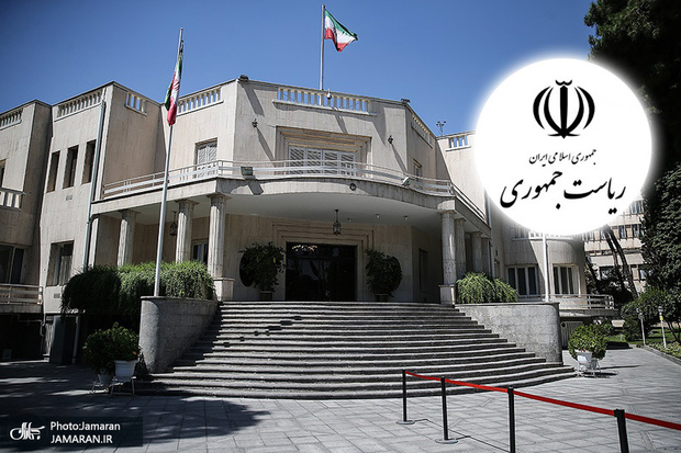 از سال ۱۳۶۸ کارکنان نهاد ریاست جمهوری ۸ برابر شده یا به عبارتی ۷۰۰ درصد رشد کرده است؛ عمده افراد در دوره احمدی‌نژاد اضافه شدند/ دولت سیزدهم بودجه نهاد ریاست‌جمهوری را سه برابر کرد/ تعداد کل کارمندان نهاد ریاست‌جمهوری ایران بین ۴ تا ۵ هزار نفر است + جدول