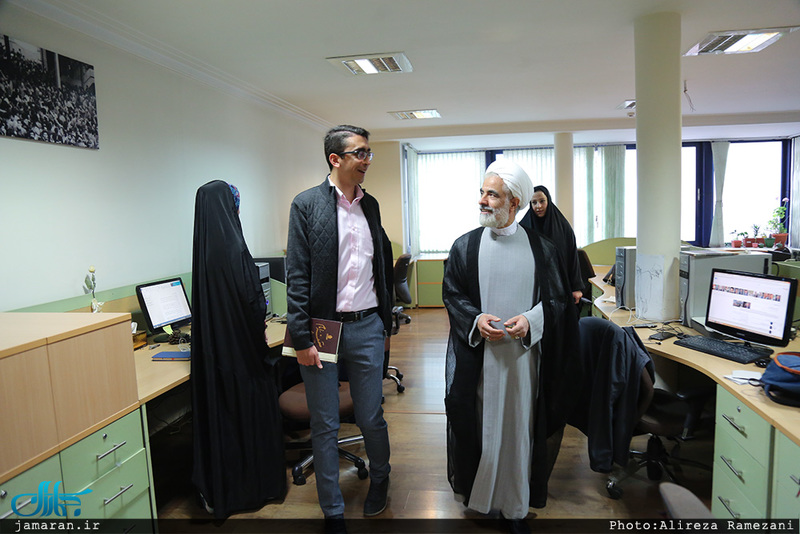 حضور حجج اسلام و المسلمین انصاری و مصباحی مقدم در جماران