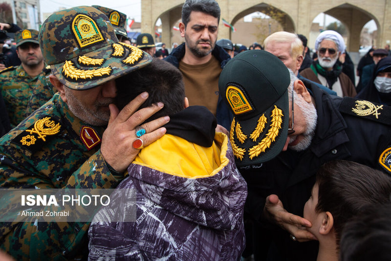 تصاویر/ تشییع پیکر شهدای حوادث اخیر در شهرهای مختلف ایران