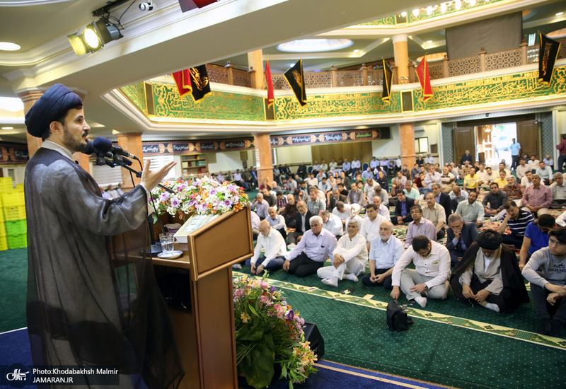 اقامه نماز عید سعید فطر در حسینیه شماره 2 جماران