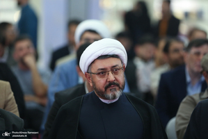 نشست نقد کتاب امام خمینی (ره) در مواجهه با منتقدان و مخالفان