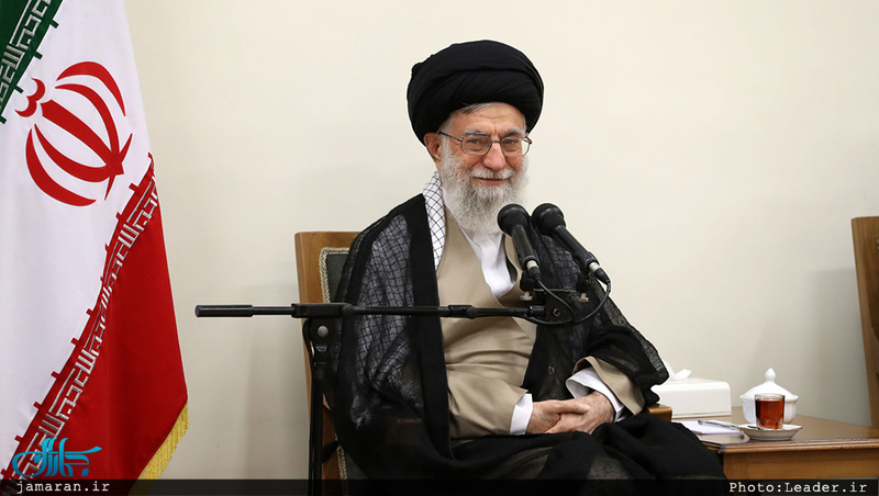 دیدار جمعی از مسئولان و فعالان فرهنگی از استان‌های یزد و همدان با رهبر معظم انقلاب 