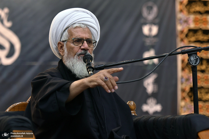 دومین شب عزاداری حضرت اباعبدالله الحسین (ع) در حرم امام خمینی